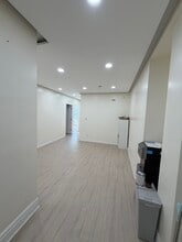 3901 Main St, Flushing, NY for lease Interior Photo- Image 1 of 5