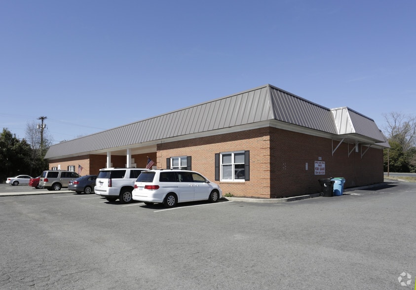 1617 W Roosevelt Blvd, Monroe, NC à vendre - Photo du bâtiment - Image 2 de 12