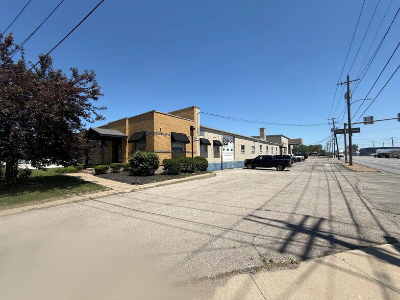 2 N Westwood Ave, Toledo, OH à vendre - Photo du bâtiment - Image 3 de 7