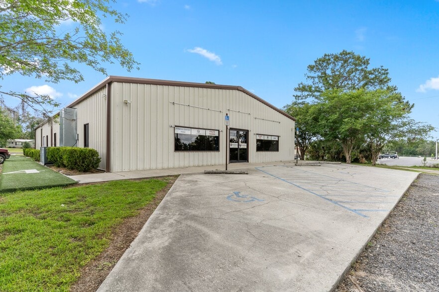 140 NE Yellow Pine Ave, Madison, FL for sale - Building Photo - Image 1 of 56