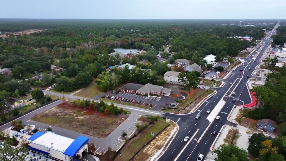 7597 Market st, Wilmington, NC à vendre - Vidéo sur l’inscription commerciale - Image 2 de 10