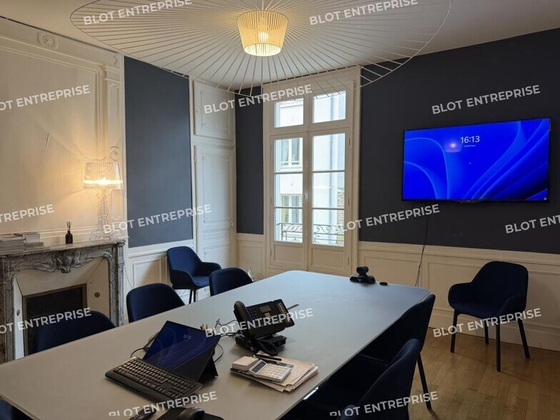 Bureau dans Rennes à vendre - Photo intérieure - Image 2 de 9