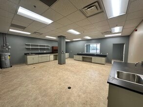 1961 Premier Dr, Mankato, MN à louer Photo du bâtiment- Image 2 de 13