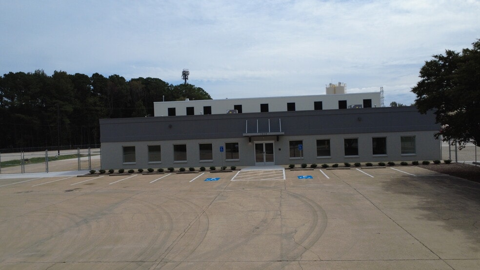 1828 S Military Hwy, Chesapeake, VA for lease - Building Photo - Image 2 of 6