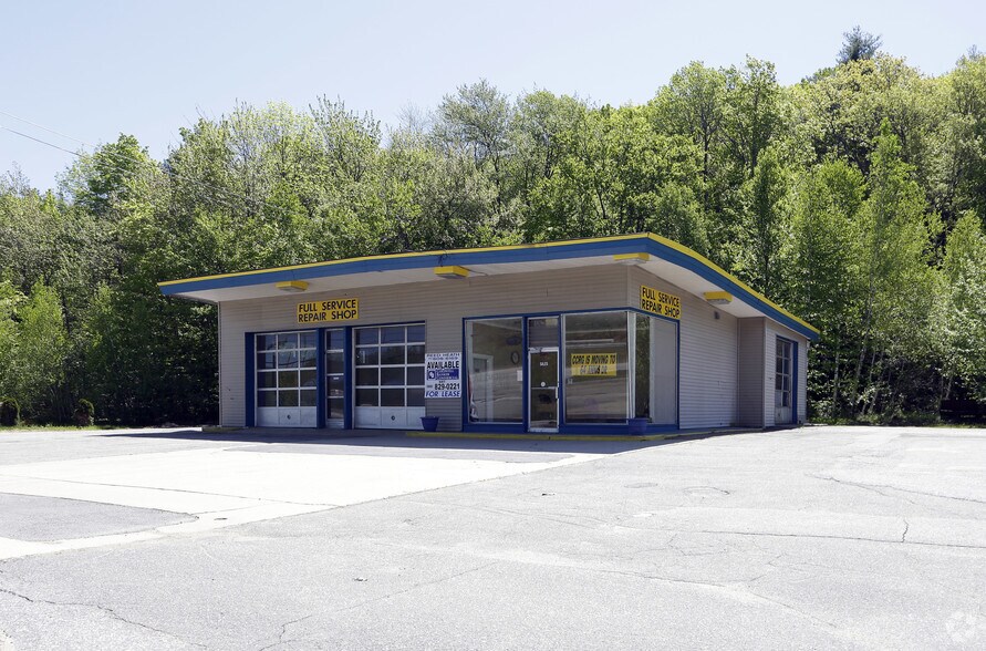 1467 Lake Shore Rd, Gilford, NH à vendre - Photo principale - Image 1 de 4