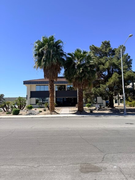 2355 Red Rock St, Las Vegas, NV for lease - Building Photo - Image 2 of 6