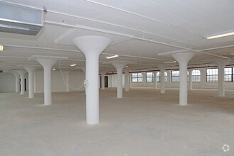 341 39th St, Brooklyn, NY for lease Interior Photo- Image 2 of 5