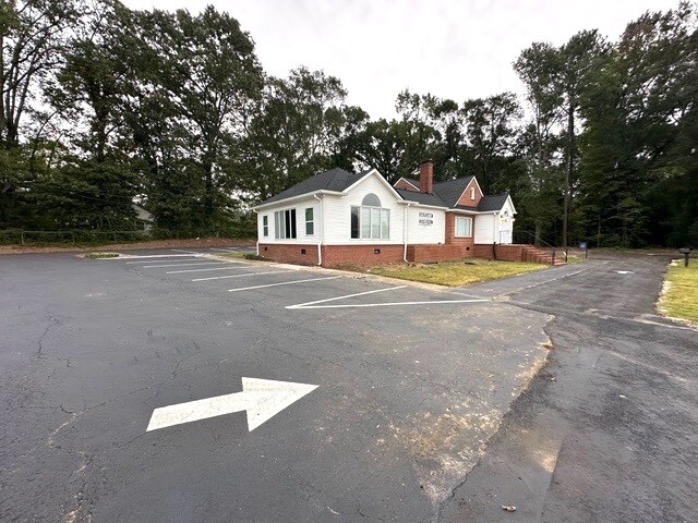 177 College St, Jonesboro, GA for sale - Primary Photo - Image 2 of 26