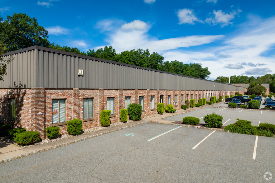 9 Whippany Rd, Whippany, NJ for lease - Building Photo - Image 2 of 5