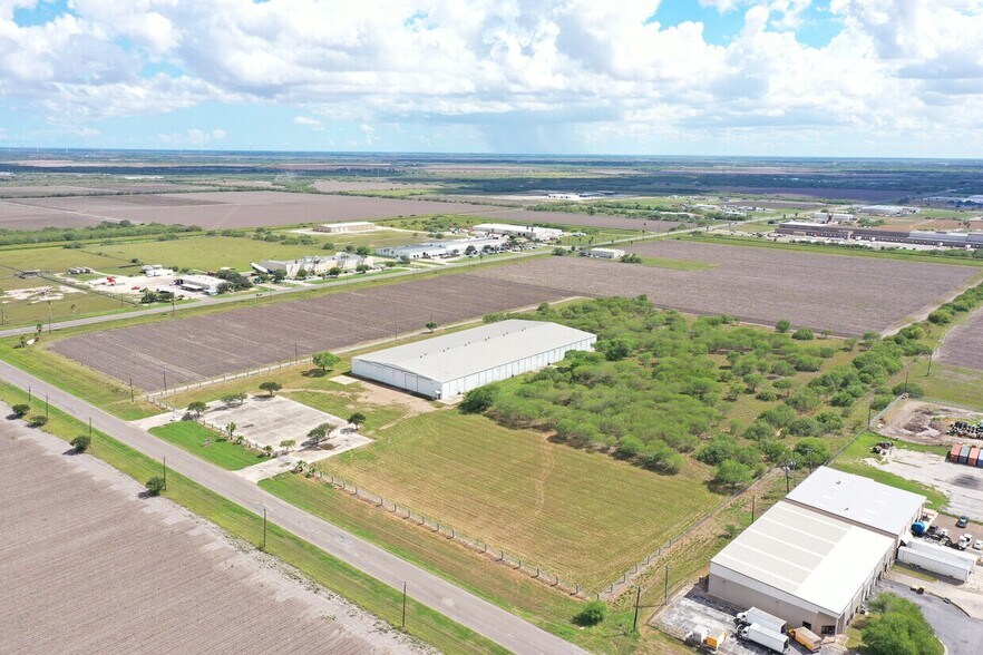 5806 E Grimes Ave, Harlingen, TX à louer - Photo du bâtiment - Image 1 de 18
