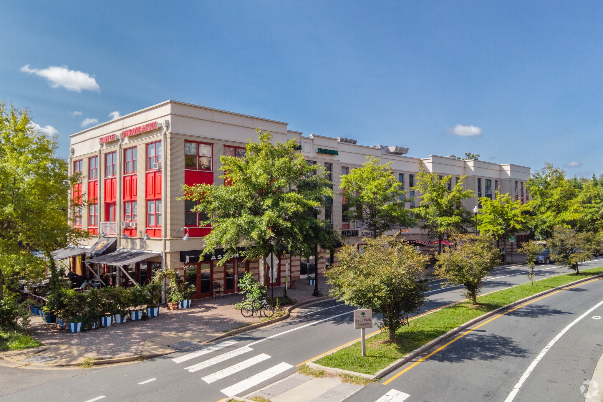 2300 N Pershing Dr, Arlington, VA à vendre Photo principale- Image 1 de 30