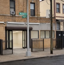 868 Wyckoff Ave, Brooklyn, NY à louer Photo du bâtiment- Image 1 de 3