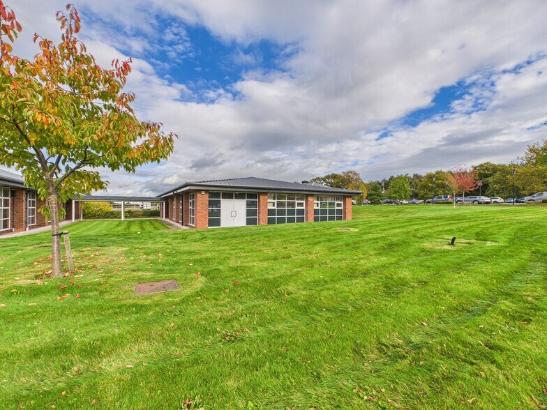 Chowley Oak Ln, Chester à louer - Photo du bâtiment - Image 3 de 4