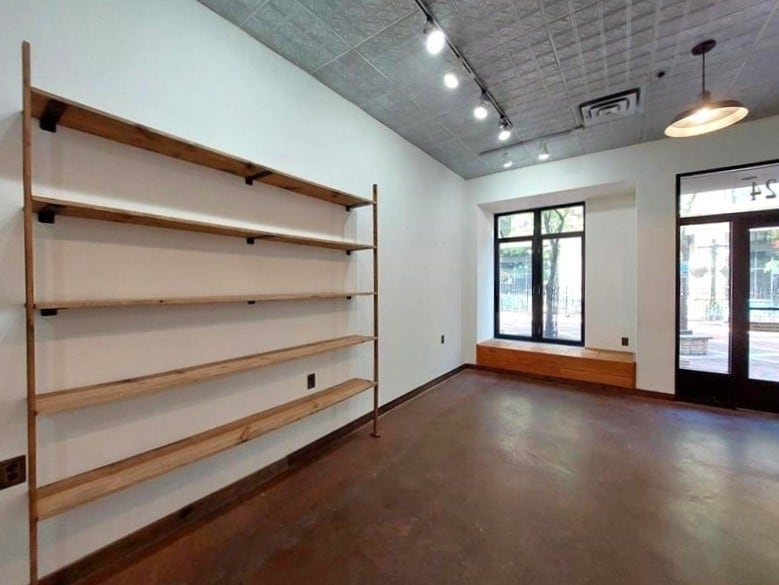 400-426 Saint Peter St, Saint Paul, MN for lease Interior Photo- Image 1 of 7