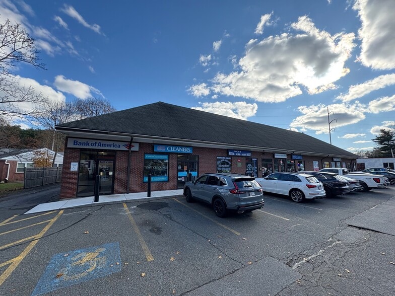 199-215 Essex St, Beverly, MA for lease - Building Photo - Image 2 of 13