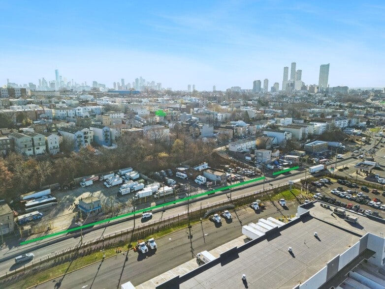 574-614 Tonnelle Ave, Jersey City, NJ for sale - Building Photo - Image 2 of 10