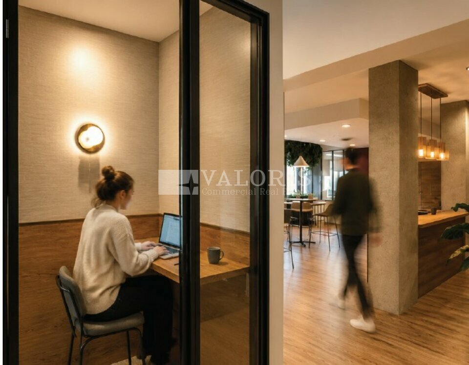 Retail in Lyon for sale Interior Photo- Image 1 of 8