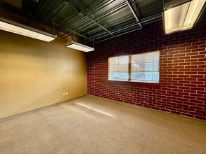 1095 Zonolite Rd NE, Atlanta, GA for lease Interior Photo- Image 2 of 28