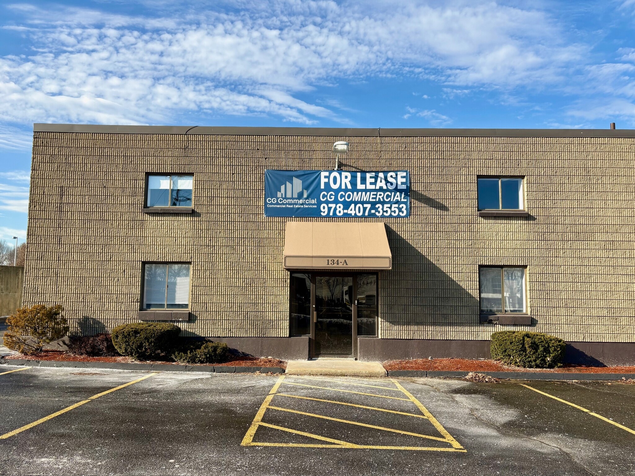 134 New Boston St, Woburn, MA for lease Primary Photo- Image 1 of 7