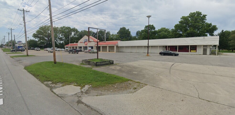 804 E North Ave, Flora, IL à vendre - Photo du bâtiment - Image 2 de 4