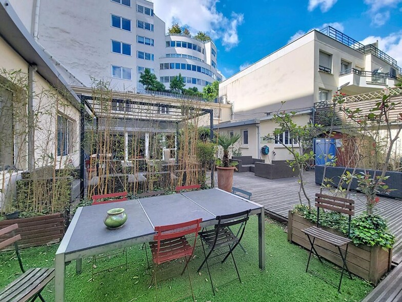Office in Boulogne-Billancourt for sale - Building Photo - Image 2 of 6
