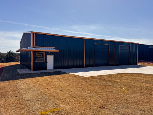 Plus de détails pour 551 Koloa Ave, Edmond, OK - Industriel à vendre