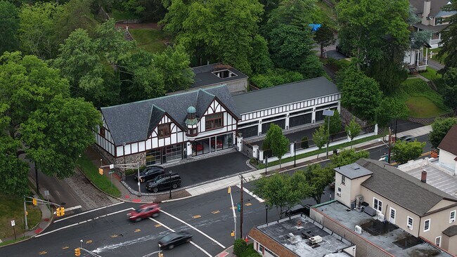 Plus de détails pour 821 Kinderkamack Rd, River Edge, NJ - Commerce de détail à vendre