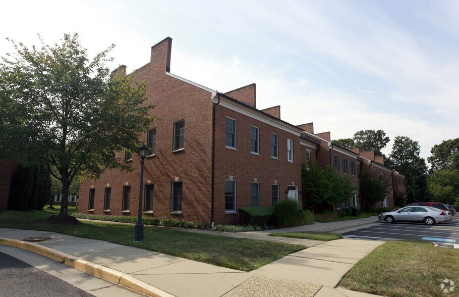 10513-10519 Braddock Rd, Fairfax, VA for lease - Building Photo - Image 3 of 3