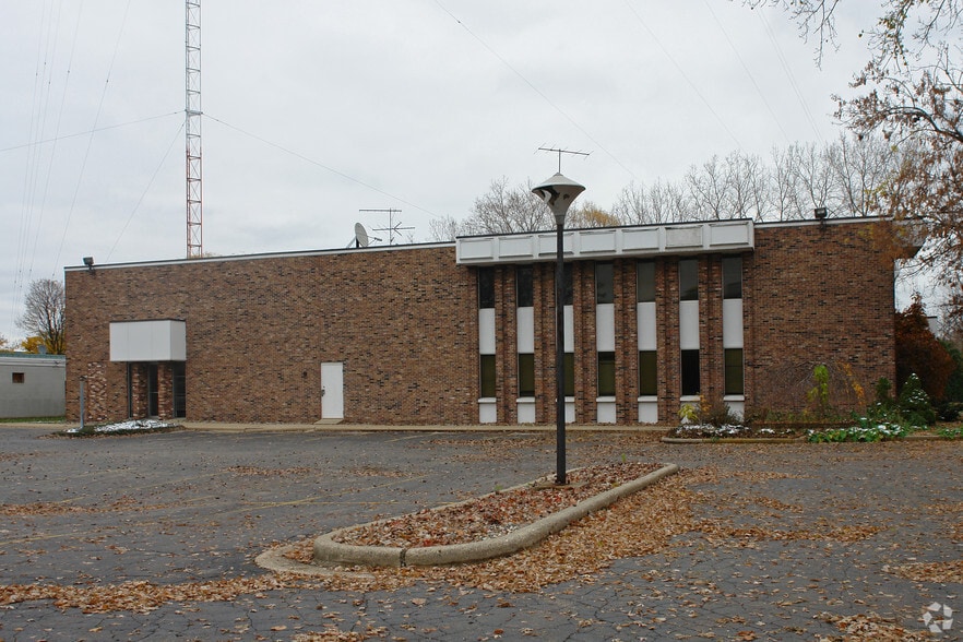 280 Ann St NW, Grand Rapids, MI à louer - Photo du bâtiment - Image 3 de 61