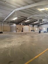 814 Jefferson St, Atlanta, GA for lease Interior Photo- Image 2 of 3