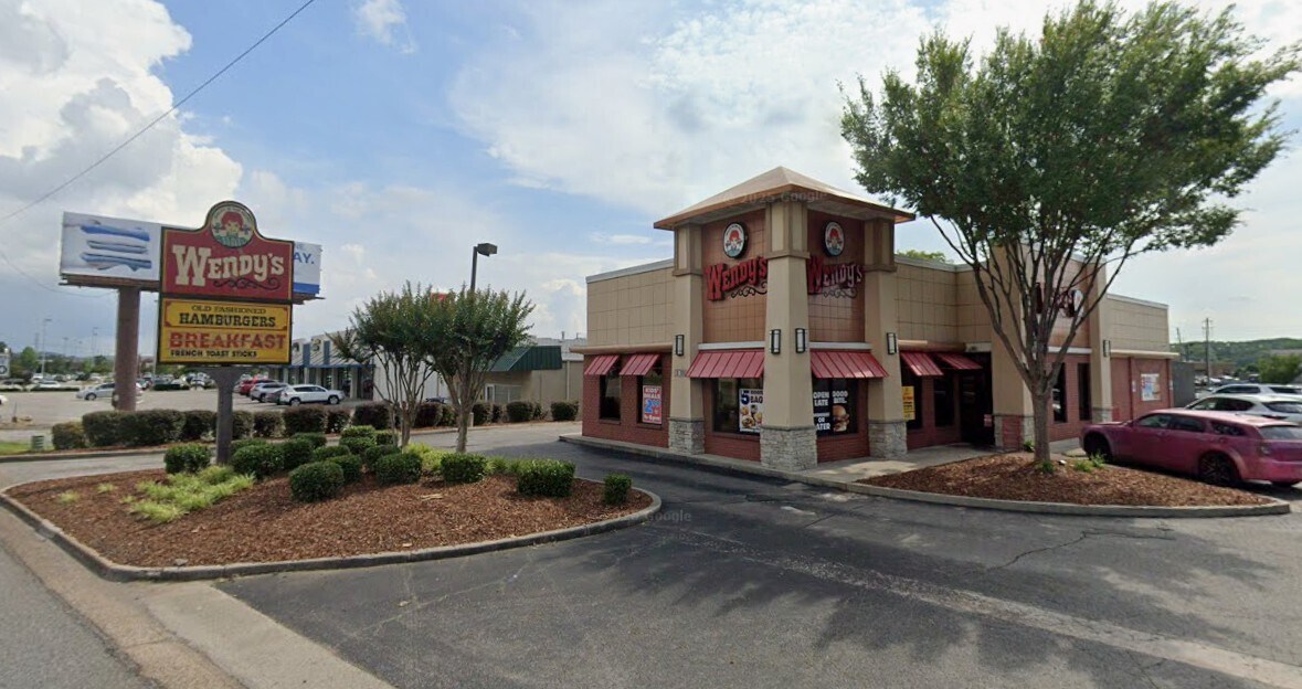 2800 Memorial Pky S, Huntsville, AL à vendre Photo principale- Image 1 de 3