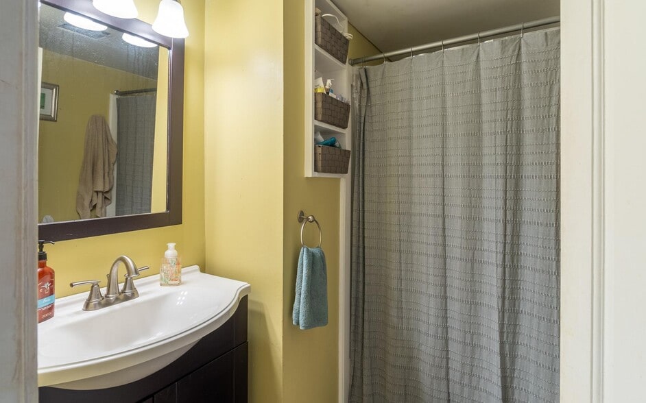 110 Chapel St, Portsmouth, NH for lease - Interior Photo - Image 3 of 45