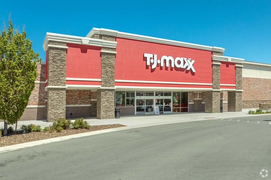 1310 Scheels Dr, Sparks, NV for lease - Building Photo - Image 3 of 27