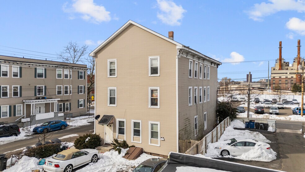 127 James St, New Haven, CT à vendre - Photo du bâtiment - Image 2 de 11