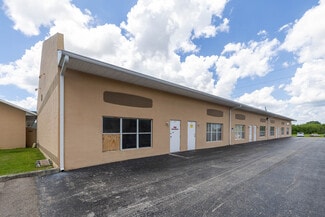 Plus de détails pour 19800 Veterans Blvd, Port Charlotte, FL - Local d'activités à louer