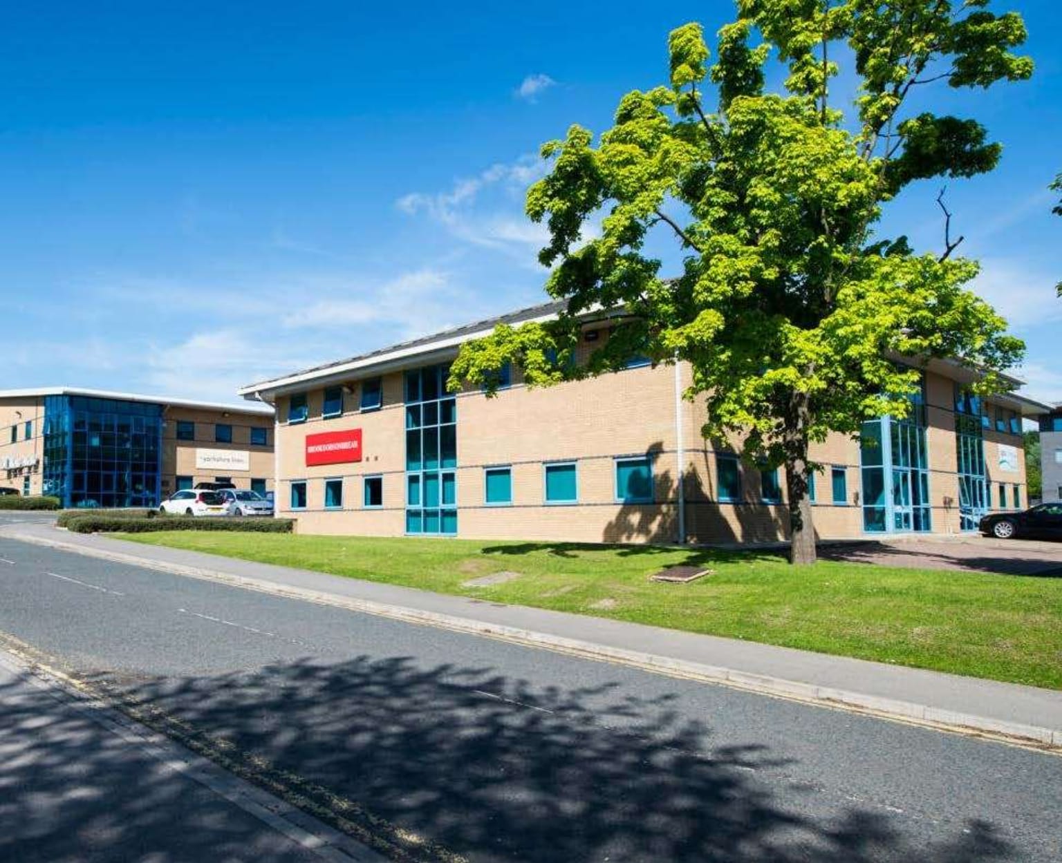 Hornbeam Park Oval, Harrogate à louer Photo du bâtiment- Image 1 de 1