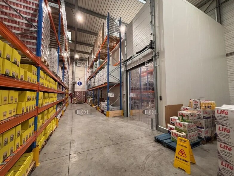 Industrial in Gennevilliers for lease - Building Photo - Image 3 of 4