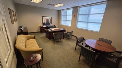 7750 N Wickham Rd, Melbourne, FL à louer Photo intérieure- Image 1 de 9