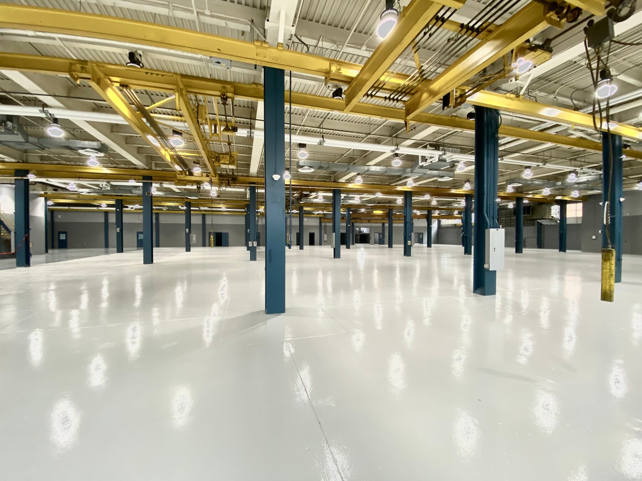 700 Braddock Ave, Turtle Creek, PA for lease Interior Photo- Image 1 of 4