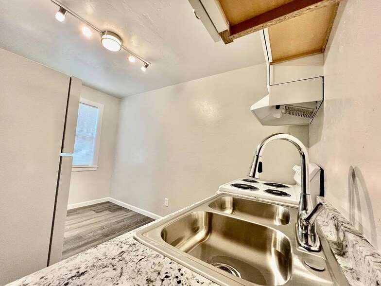 3100 S Dumas Ln, Oklahoma City, OK for sale - Building Photo - Image 2 of 20