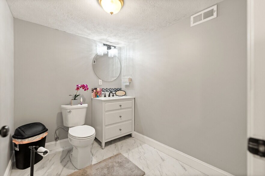 4418 Main St, Clay City, KY à vendre - Photo intérieure - Image 2 de 53