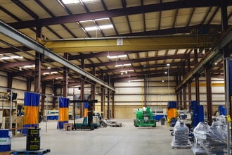 6400 New Sapulpa Rd, Tulsa, OK for lease Interior Photo- Image 2 of 4