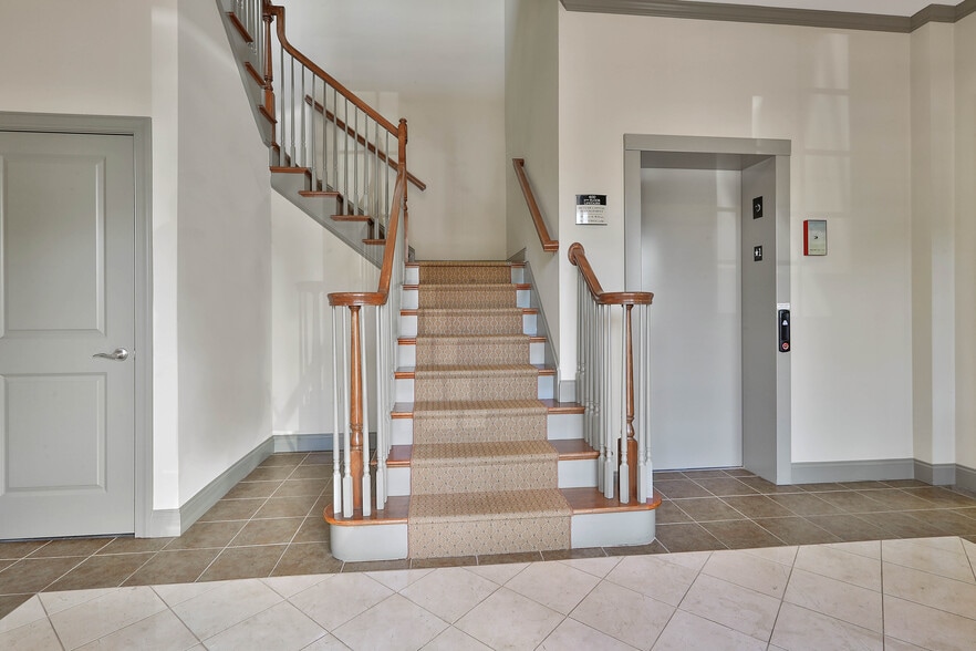 75 Jackson St, Newnan, GA à louer - Photo du bâtiment - Image 2 de 14