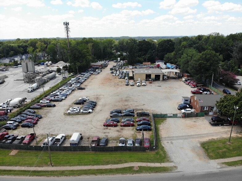 7325 Old Statesville Rd, Charlotte, NC for lease - Building Photo - Image 2 of 7