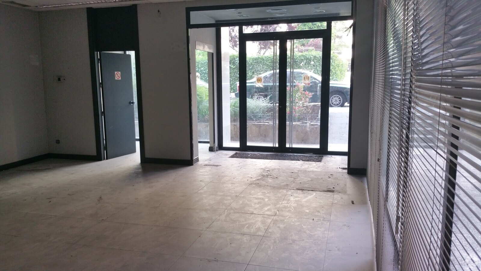 Calle de Pedro Rico, 31, Madrid, MAD 28029 - Unit Puerta 06, Esc. 2 - - Interior Photo - Image 2 of 6