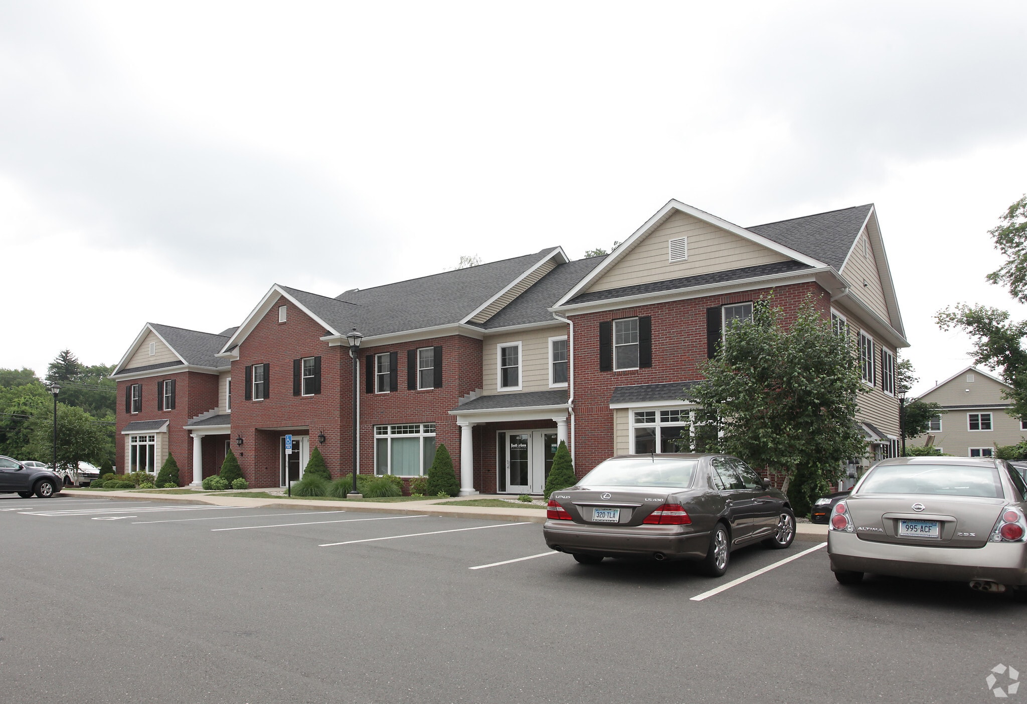 225 Oakland Rd, South Windsor, CT for lease Building Photo- Image 1 of 7