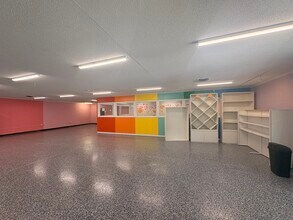 1230 Green St, Raleigh, NC for lease Interior Photo- Image 2 of 11
