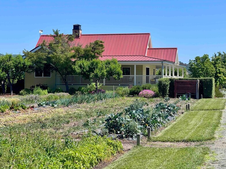 1555 Skellinger Ln, Napa, CA à louer - Photo du bâtiment - Image 3 de 17