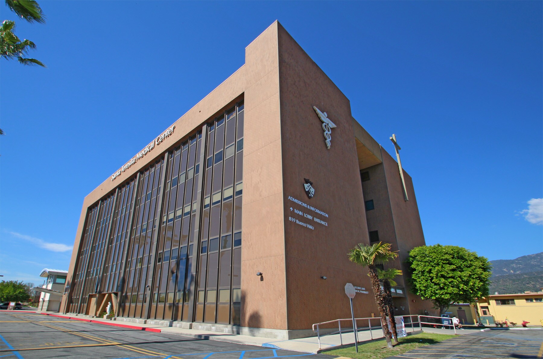 931 Buena Vista St, Duarte, CA à louer Photo du bâtiment- Image 1 de 10