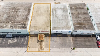 Plus de détails pour 3585 E 10th Ct, Hialeah, FL - Industriel à louer
